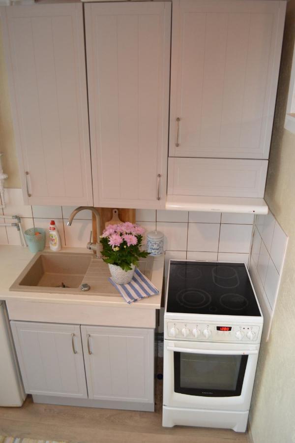 Sunny Apartment, 7 Min With Tram To The Old Town Tallinn Exterior foto