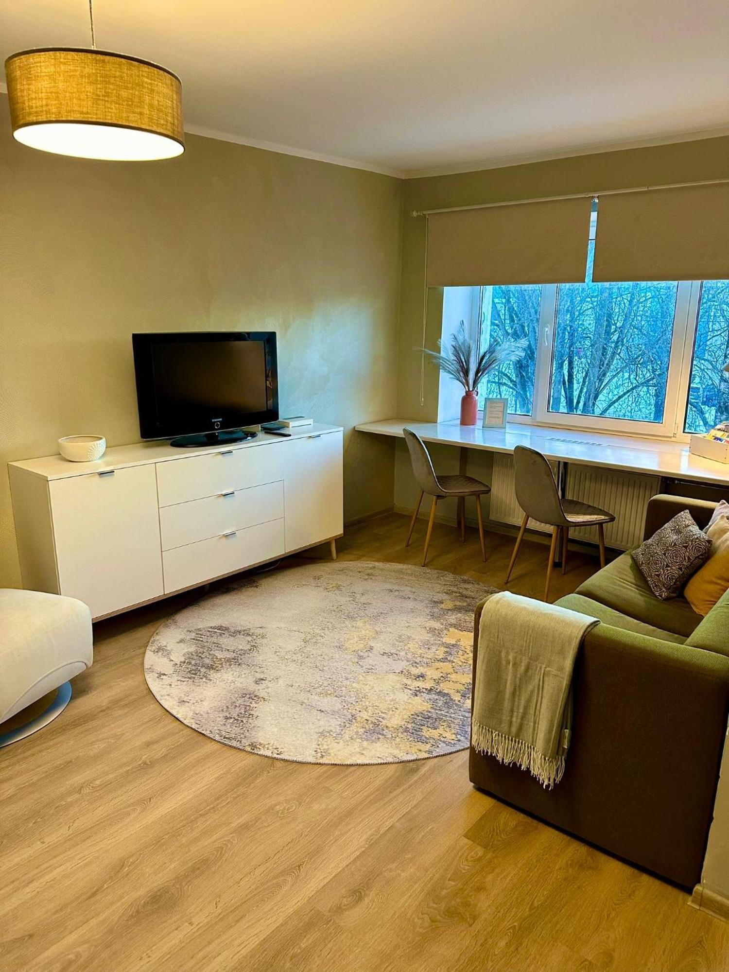 Sunny Apartment, 7 Min With Tram To The Old Town Tallinn Exterior foto